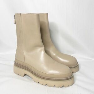 NEW without box Lola Cruz Pruga Lug Sole Boots